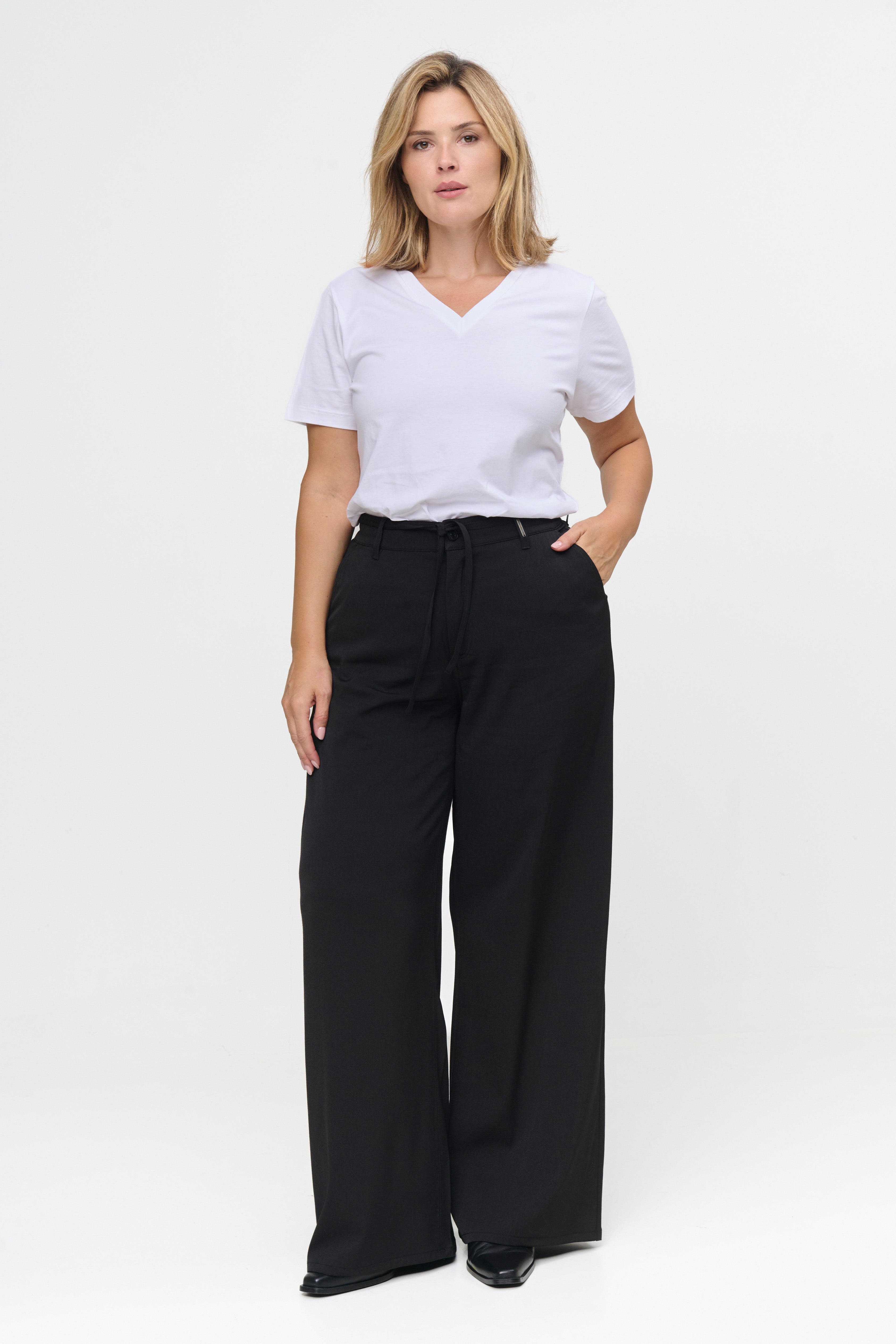 DAKOTA Atelier Black